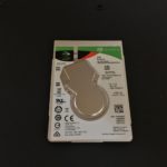 PS4 ProのHDDをSSHDに換装した